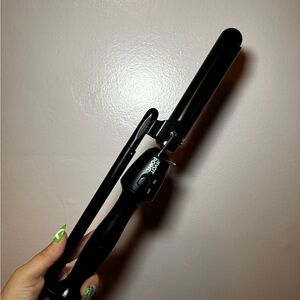 Curling Iron